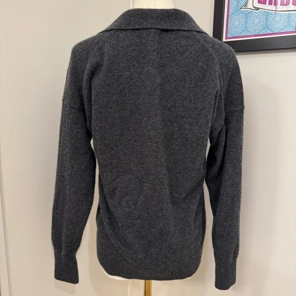 Quince Mongolian Cashmere Polo Sweater Charcoal Grey V-Neck Womens Medium - Picture 3 of 9